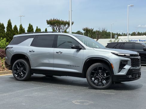 New 2026 Chevrolet Traverse RS FWD image 3