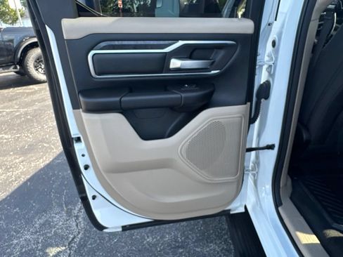 Used 2020 RAM 1500 Big Horn AWD/4WD image 33