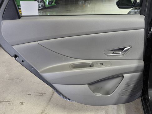 Certified 2024 Hyundai Elantra Blue image 13