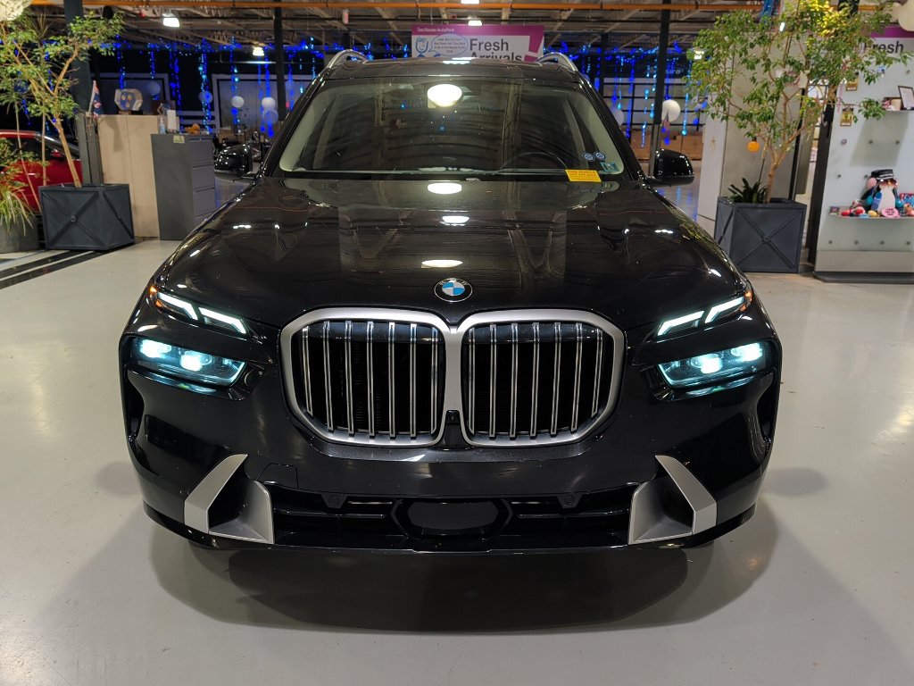 Certified 2023 BMW X7 xDrive40i w/ Executive Package AWD/4WD image 5