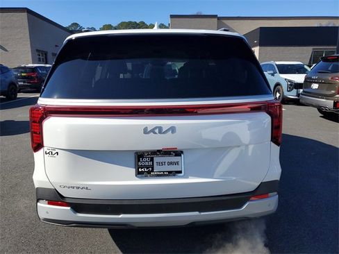 New 2026 Kia Carnival EX image 5