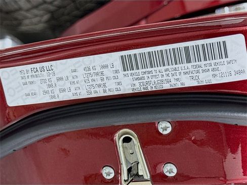 Used 2018 RAM 2500 Laramie w/ Convenience Group image 31