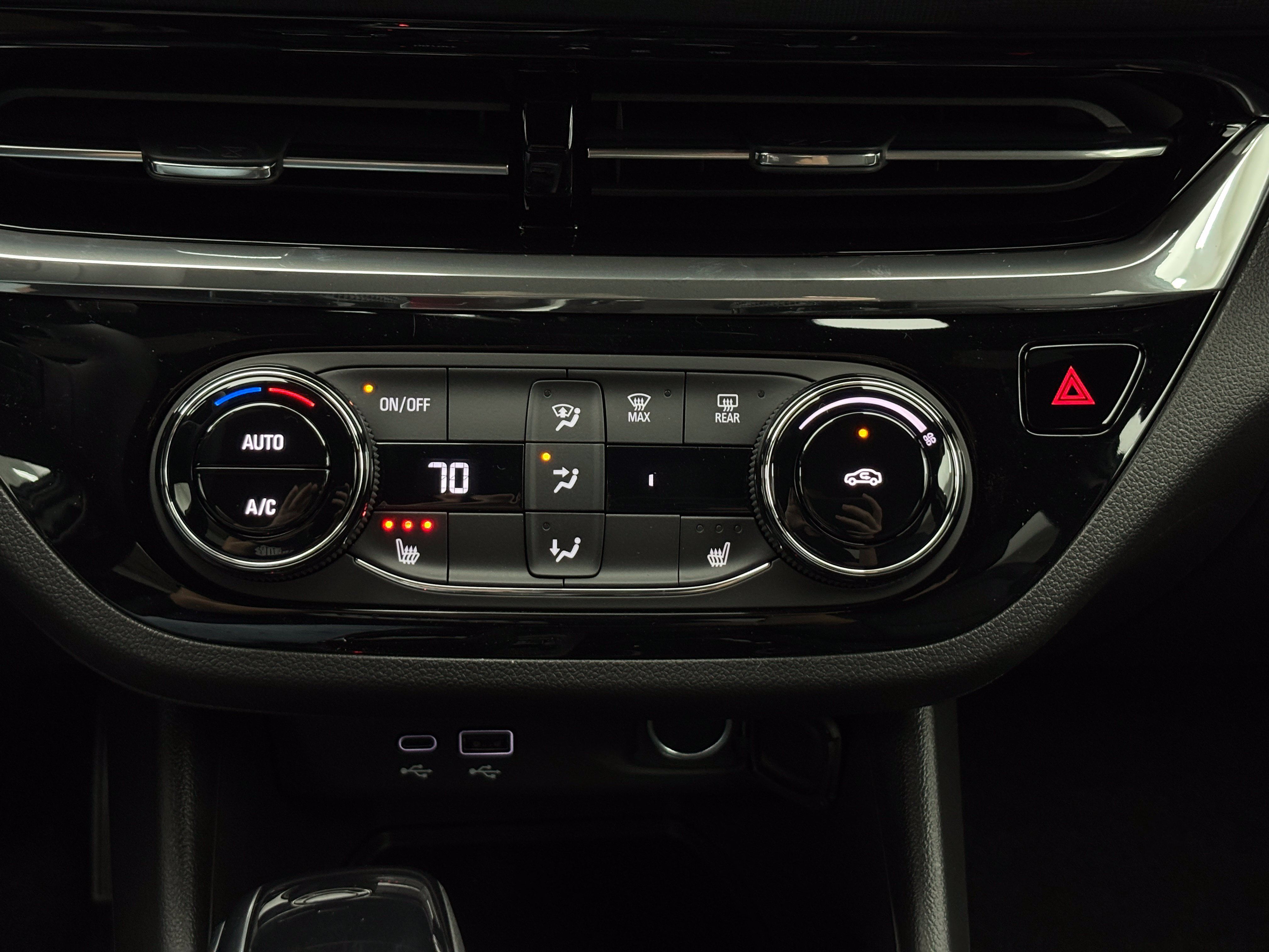 New 2026 Buick Envista Sport Touring w/ Convenience I Package FWD image 24