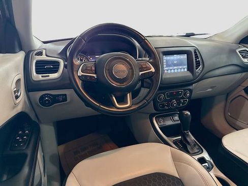 Used 2019 Jeep Compass Latitude w/ Popular Equipment Group FWD image 21