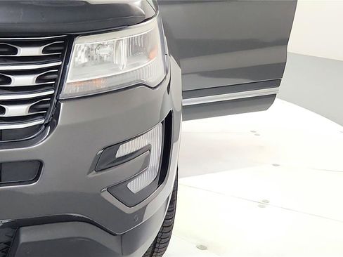Used 2016 Ford Explorer Limited AWD/4WD image 43