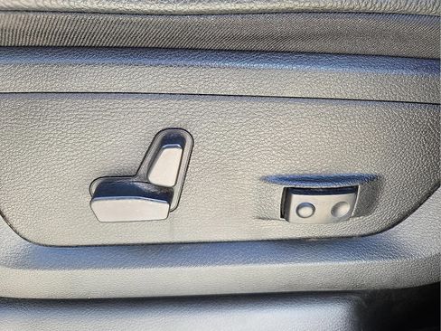 Used 2024 RAM 2500 Limited image 15