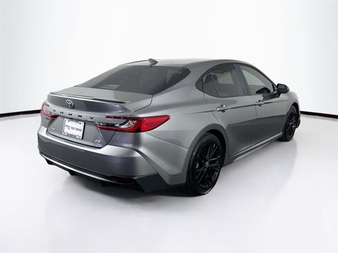 Certified 2025 Toyota Camry SE w/ Convenience Package image 12