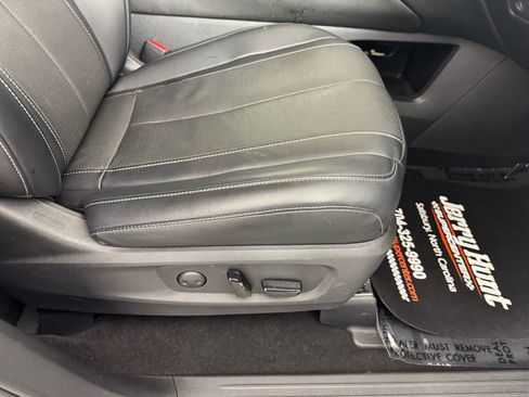 Used 2023 INFINITI QX60 Luxe image 37