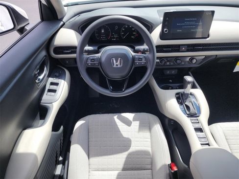 New 2026 Honda HR-V LX image 28