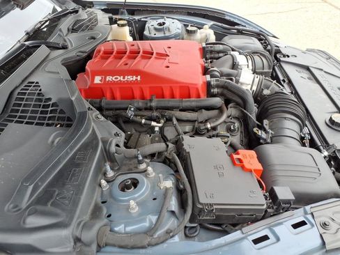 Used 2024 Ford Mustang GT RWD image 11