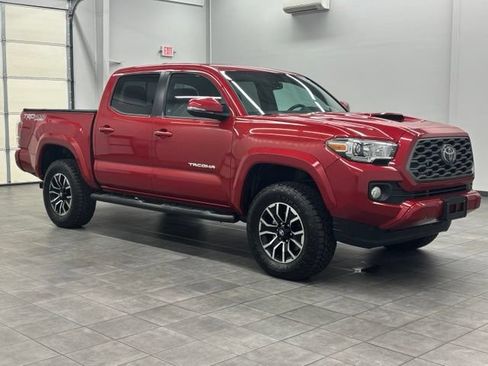 Used 2022 Toyota Tacoma TRD Sport AWD/4WD image 1