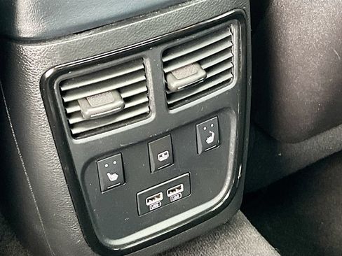 Used 2023 Chrysler 300 S w/ Comfort Group RWD image 27