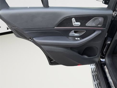 Used 2023 Mercedes-Benz GLE 350 4MATIC w/ 3rd Row Seat Package image 18
