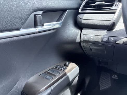 Used 2023 Toyota Camry SE FWD image 38