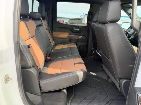Used 2021 Chevrolet Silverado 1500 High Country w/ Technology Package image 27