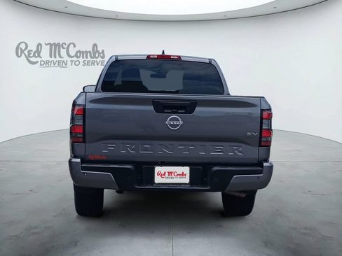 Used 2024 Nissan Frontier SV w/ Technology Package RWD image 4