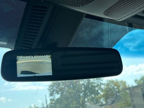 Used 2025 Mercedes-Benz Sprinter 2500 image 24