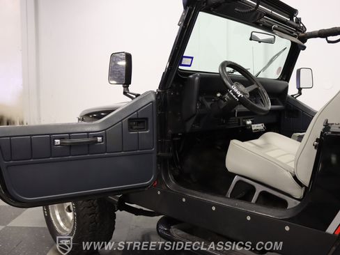 Used 1991 Jeep Wrangler 4x4 image 35