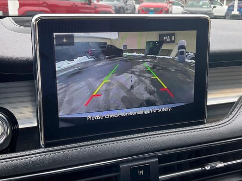 Used 2022 Lincoln Corsair AWD w/ Premium Package image 19