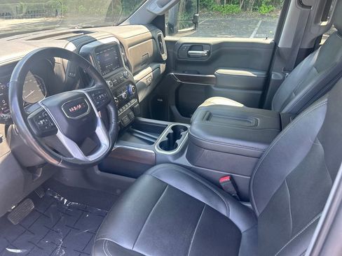 Used 2021 GMC Sierra 1500 SLT w/ SLT Premium Plus Package AWD/4WD image 11