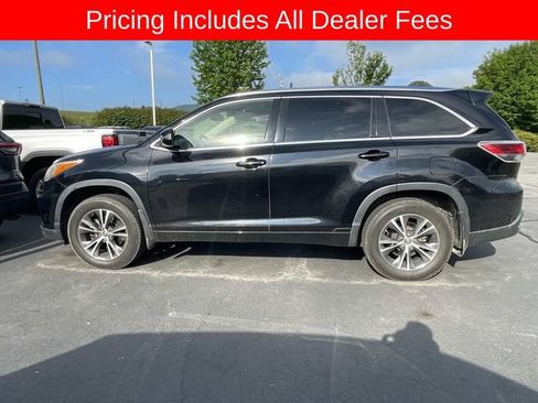 Used 2016 Toyota Highlander XLE AWD/4WD image 4