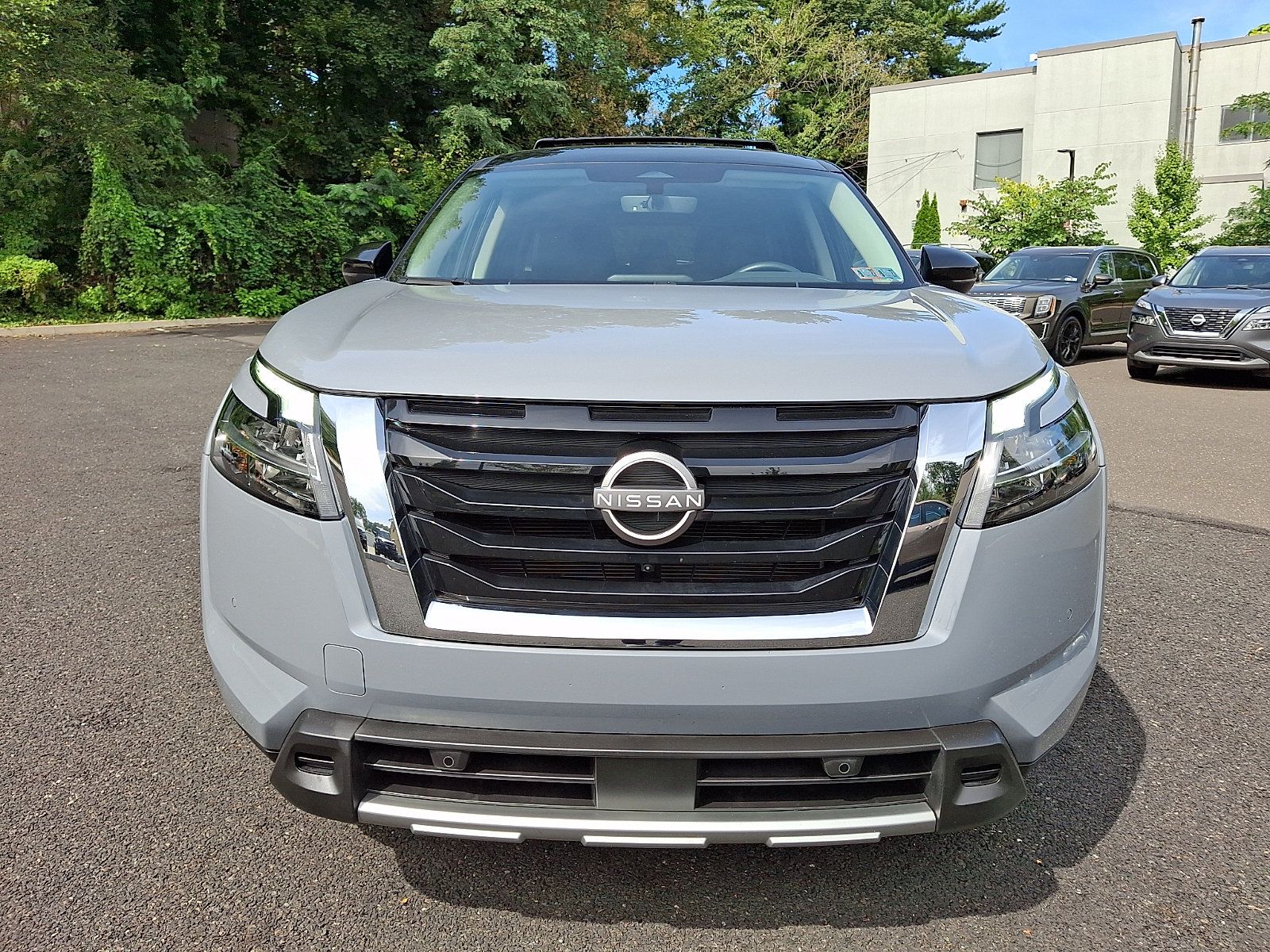 Certified 2024 Nissan Pathfinder SL AWD/4WD image 2