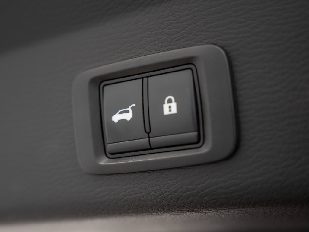 Used 2025 Mitsubishi Outlander SEL AWD/4WD image 24