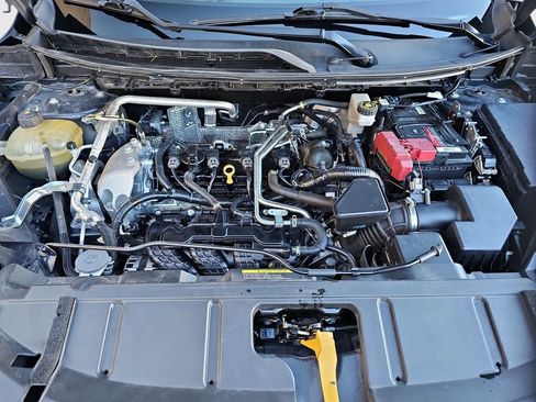 Used 2021 Nissan Rogue SV image 21