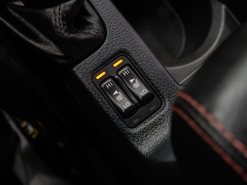 Used 2016 Subaru Crosstrek 2.0i Limited image 14