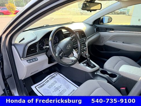 Used 2019 Hyundai Elantra Value Edition w/ Winter Weather Package FWD image 23