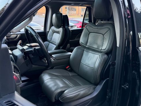 Used 2022 Lincoln Navigator L Black Label image 26