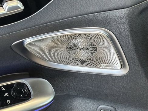 Used 2025 Mercedes-Benz C 300 Sedan image 16