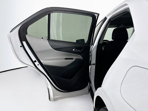 Used 2023 Chevrolet Equinox LS w/ LS Convenience Package image 25