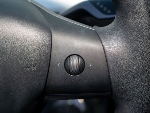 Used 2020 Tesla Model 3 Standard Range Plus image 26