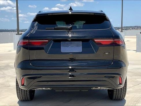 New 2026 Jaguar F-PACE R-Dynamic S image 4
