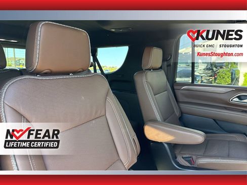 Used 2024 Chevrolet Suburban High Country image 52