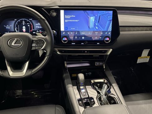 Used 2026 Lexus RX 350 FWD image 32