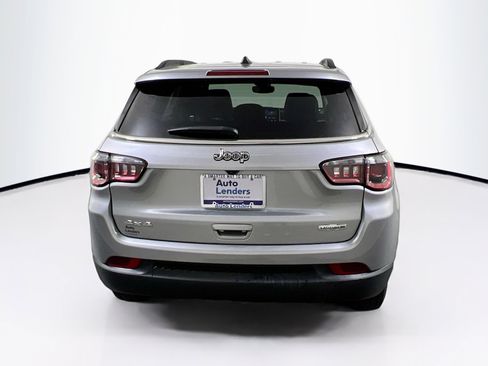 Used 2022 Jeep Compass Latitude AWD/4WD image 6