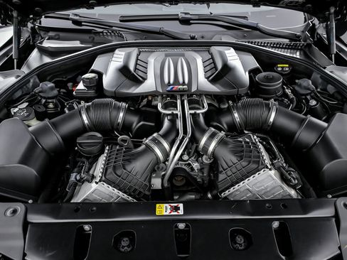 Used 2016 BMW M6 Gran Coupe image 17