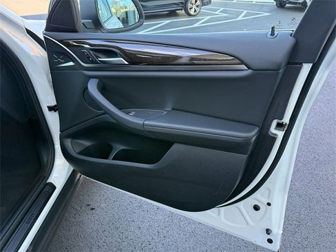 Certified 2023 BMW X4 xDrive30i w/ Convenience Package image 31