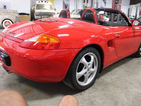Used 1997 Porsche Boxster RWD image 32