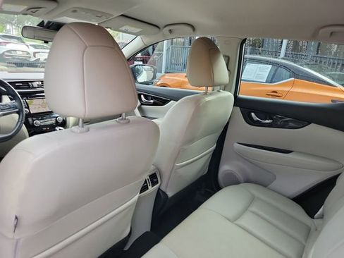 Used 2022 Nissan Rogue Sport SL image 29