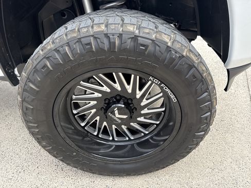 New 2026 RAM 2500 Laramie w/ Night Edition AWD/4WD image 14