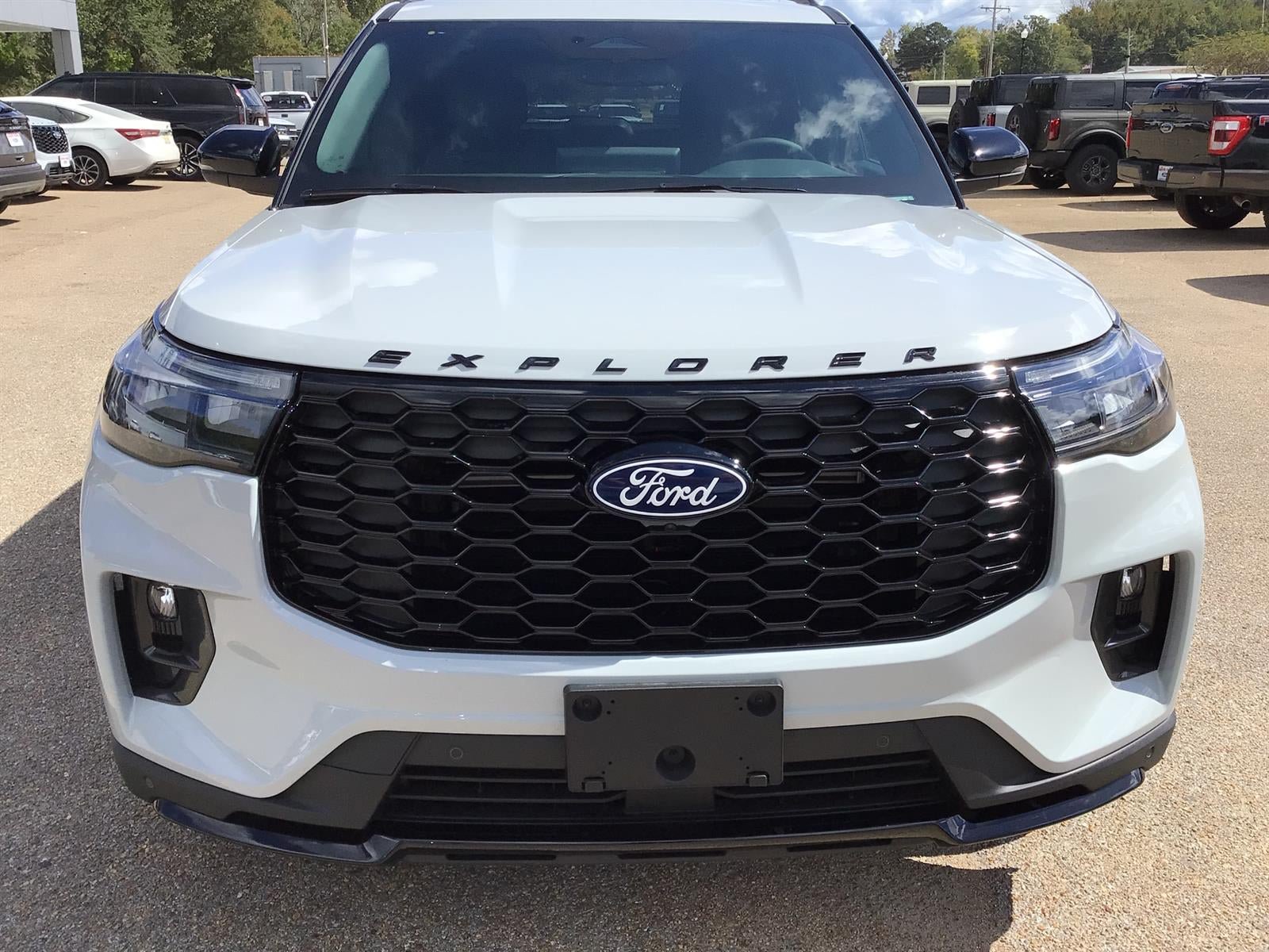 New 2027 Ford Explorer ST-Line w/ Premium Package AWD/4WD image 7