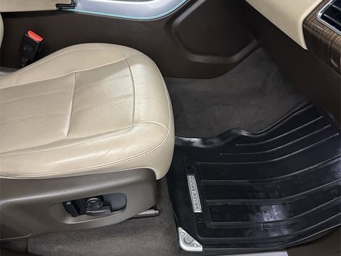 Used 2018 Land Rover Range Rover Sport HSE image 42