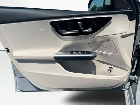 New 2026 Mercedes-Benz C 300 4MATIC Sedan image 33