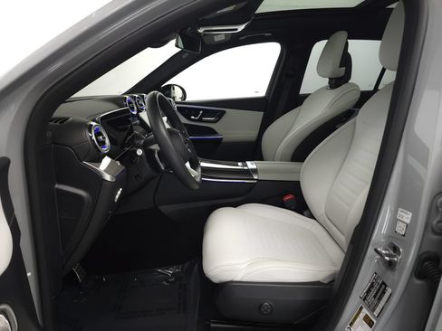 Certified 2026 Mercedes-Benz GLC 300 4MATIC image 8