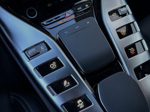 Used 2024 Mercedes-Benz AMG GT 43 image 26