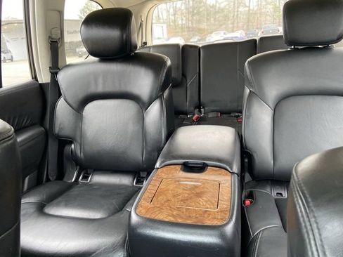Used 2023 Nissan Armada SL w/ Captain's Chairs Package image 17