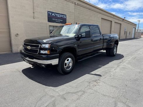 Used 2007 Chevrolet Silverado 3500 LT w/ Heavy-Duty Power Package AWD/4WD image 4